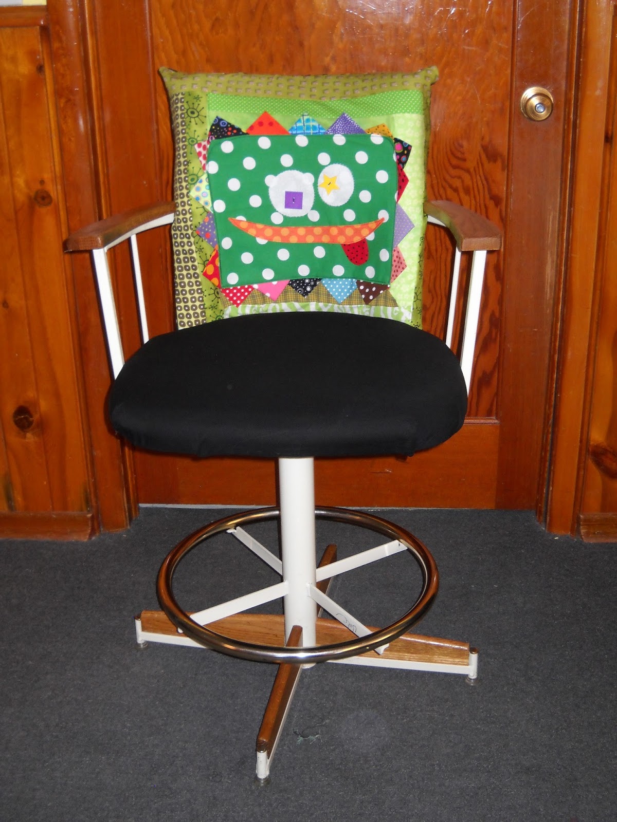 Val's Quilting Studio Teacher Chair Makeover