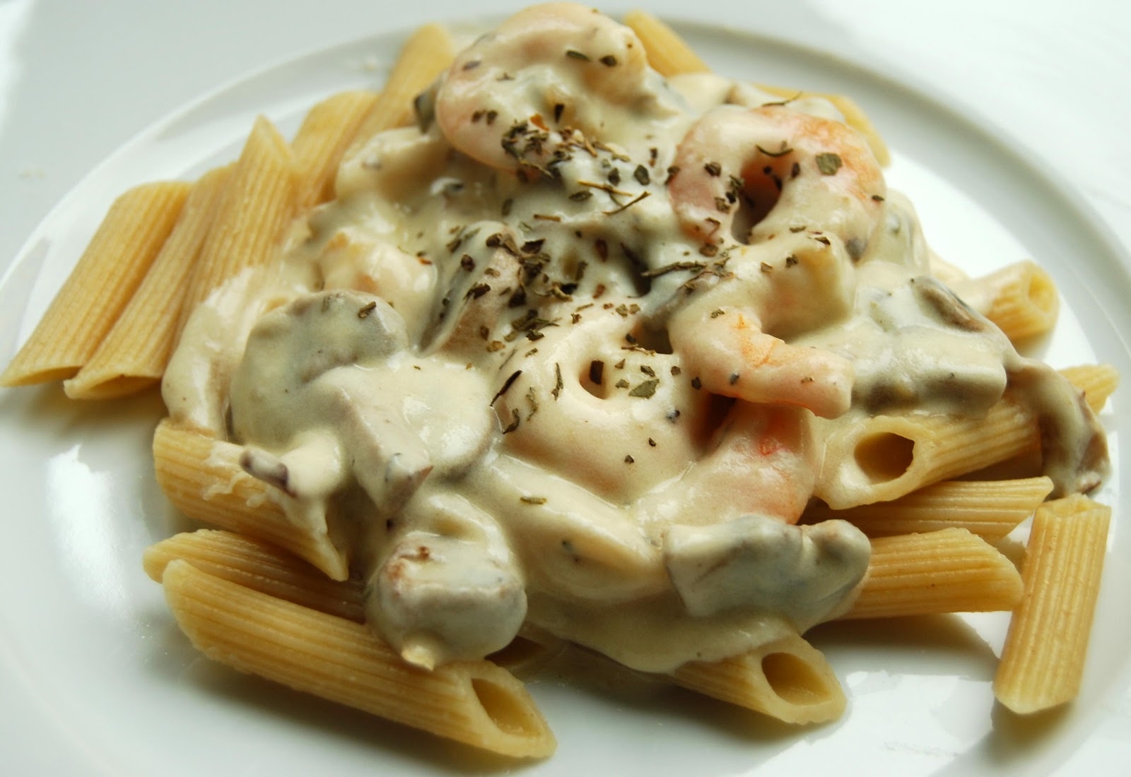Motley Chew: Prawns and Mushroom Pasta