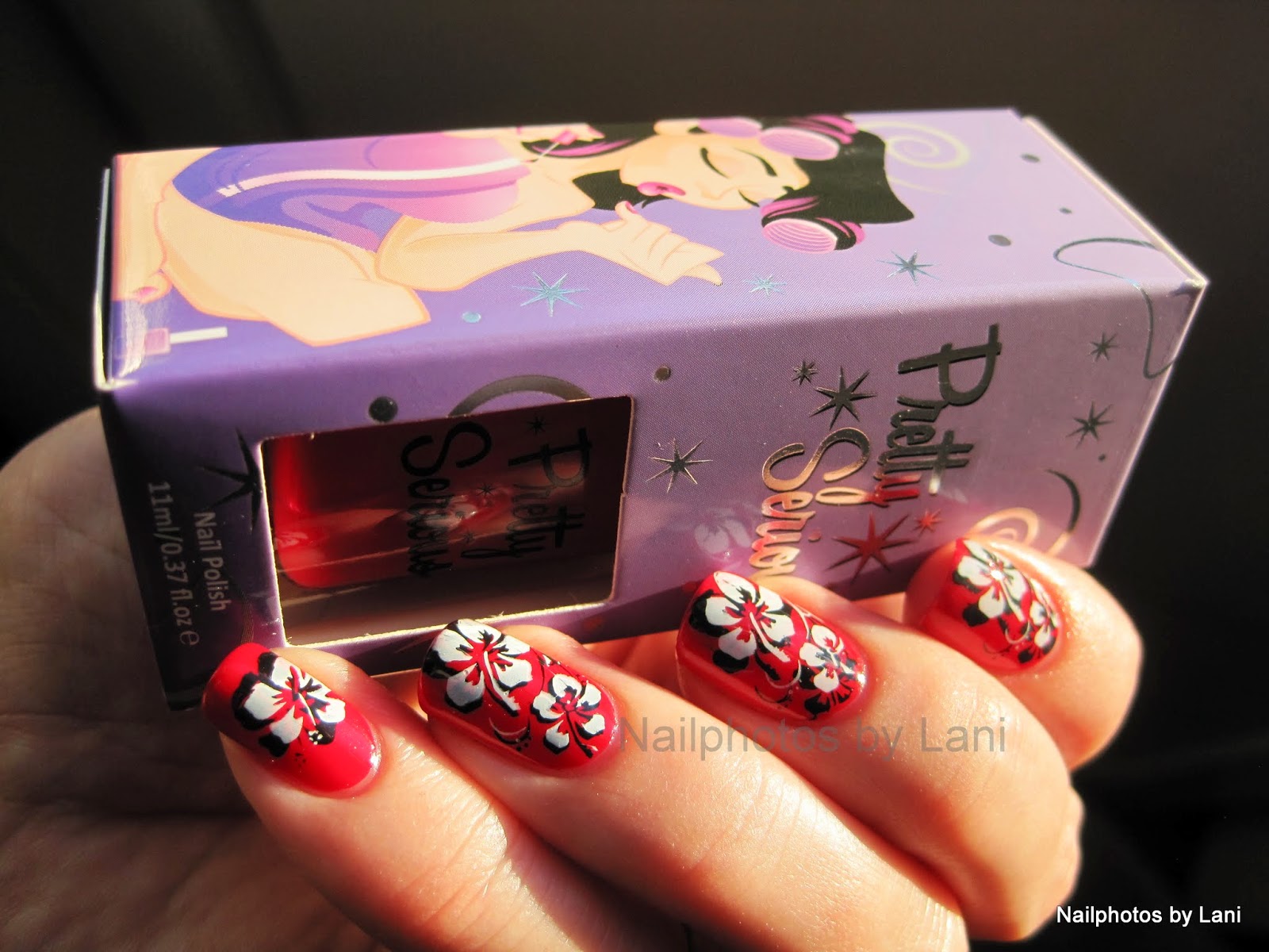 Nailphotos by Lani Shadow Stamping Red with white flowers & black shadow