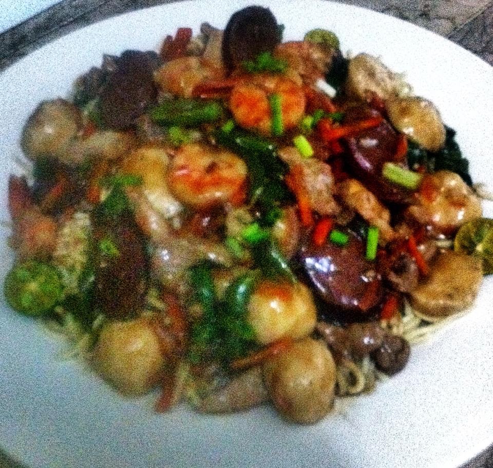 Saucy Pancit Canton with Oyster Sauce