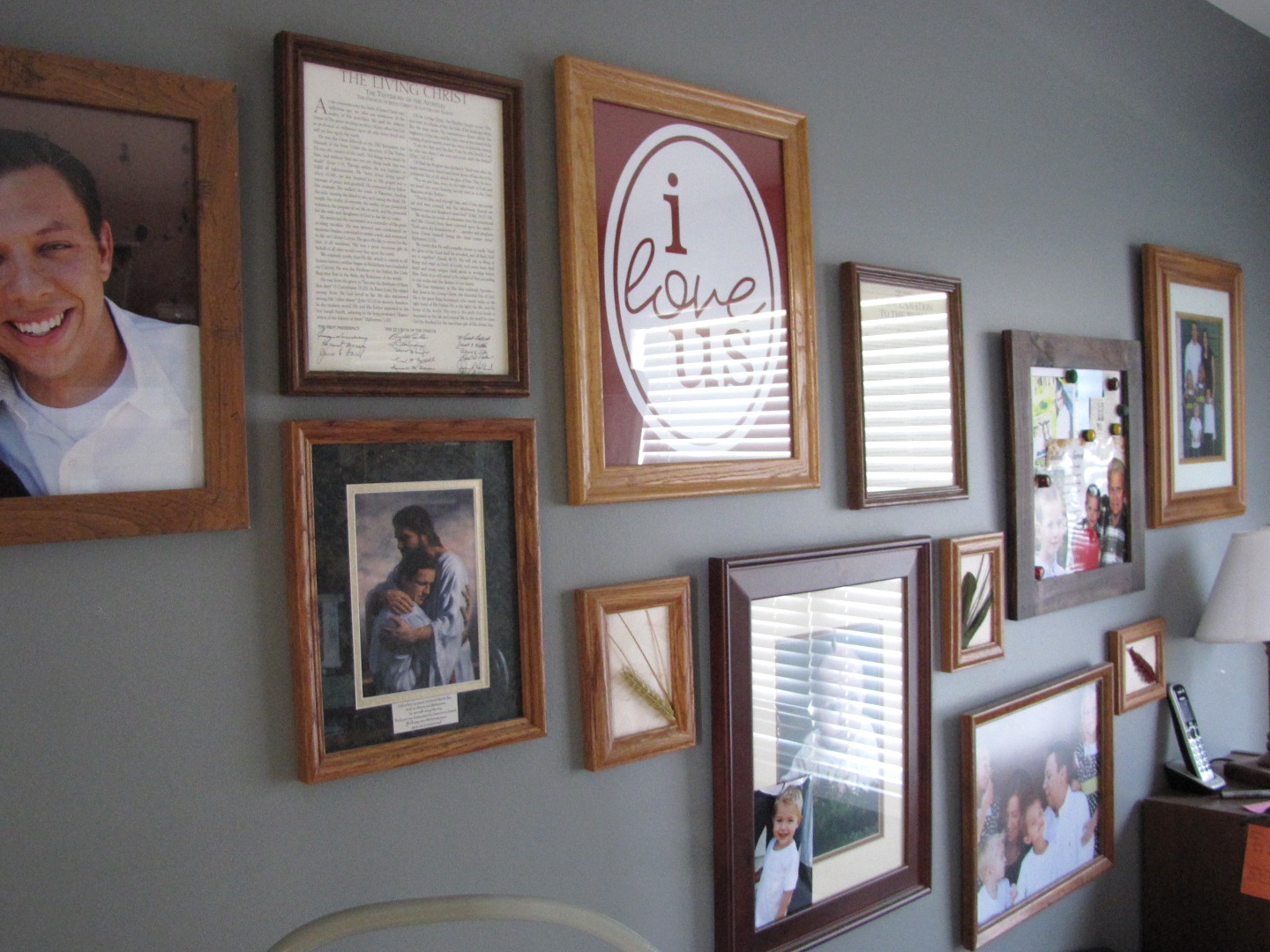 Priddy Haven Project How to hang a photo collage
