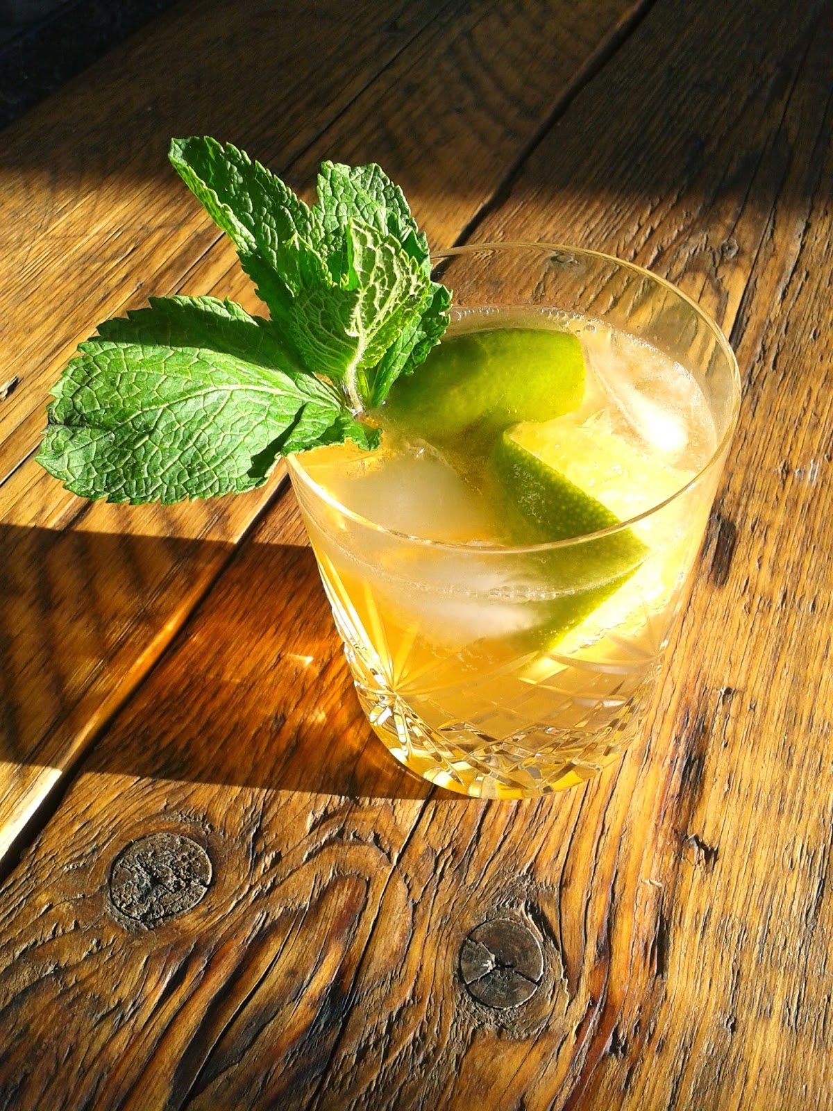 Friday Cocktail With Hawkes Alcoholic Ginger Beer Vinspire