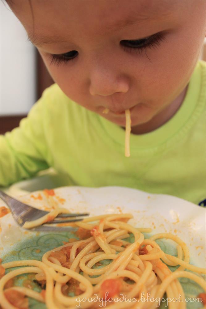 GoodyFoodies Recipe Meatballs with Spaghetti and Fresh Tomato Sauce (Delia Smith)