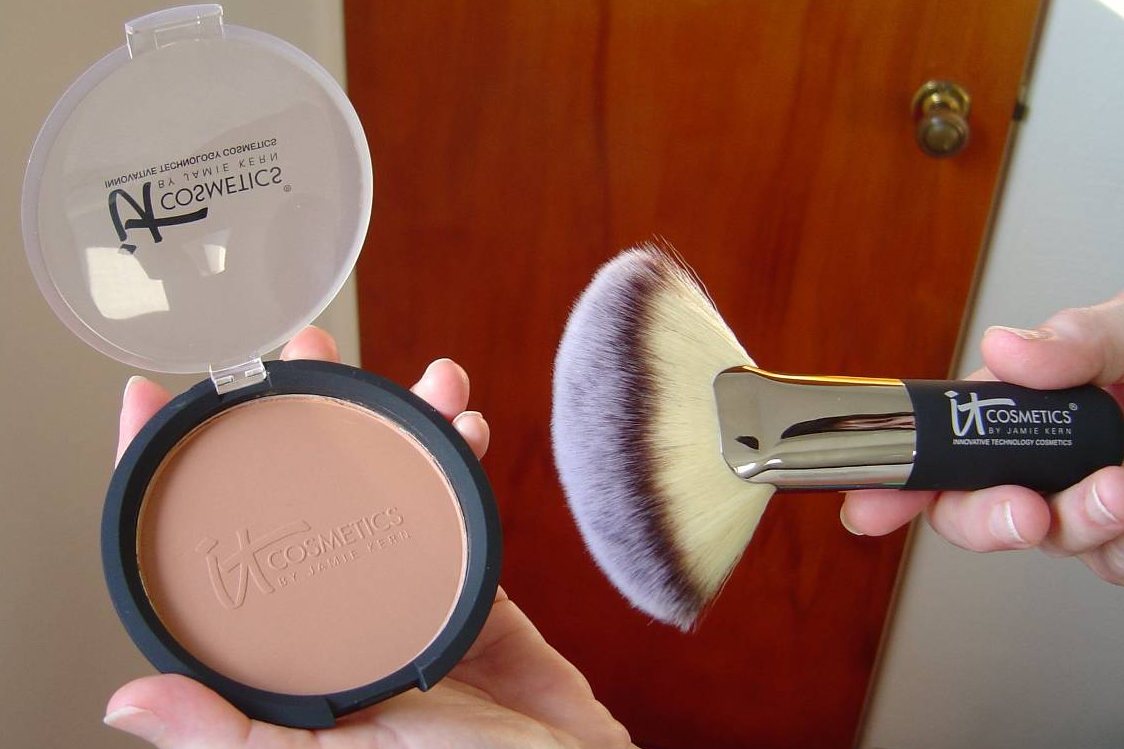 Nuts 4 Stuff Perfect Combo for a Summer GlowIT Cosmetics Vitality