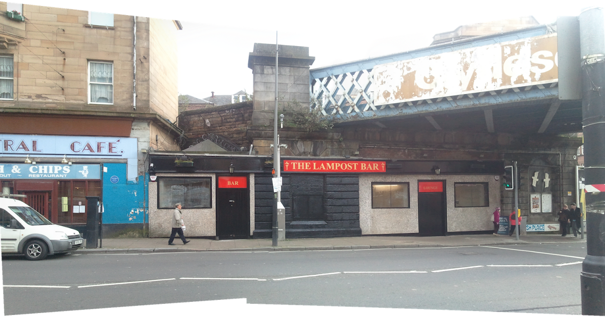 A Hauf Stop Lampost Bar