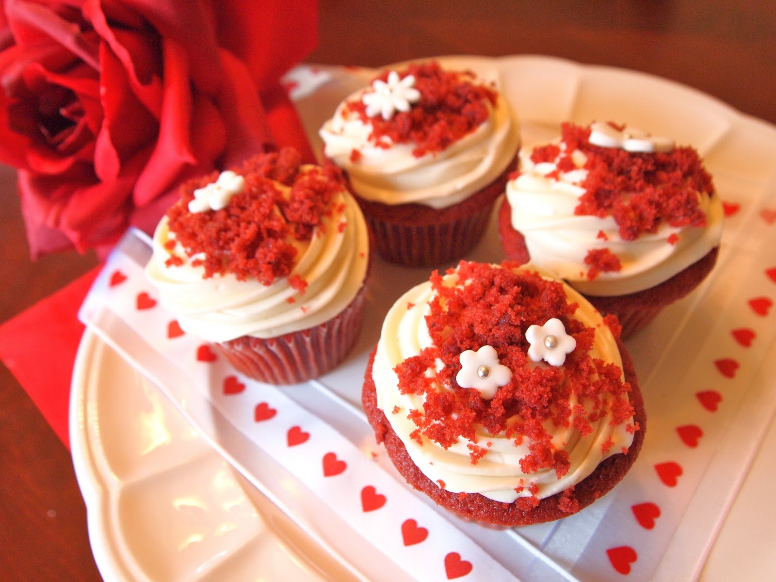 The Alchemist Super Moist Red Velvet Cupcakes