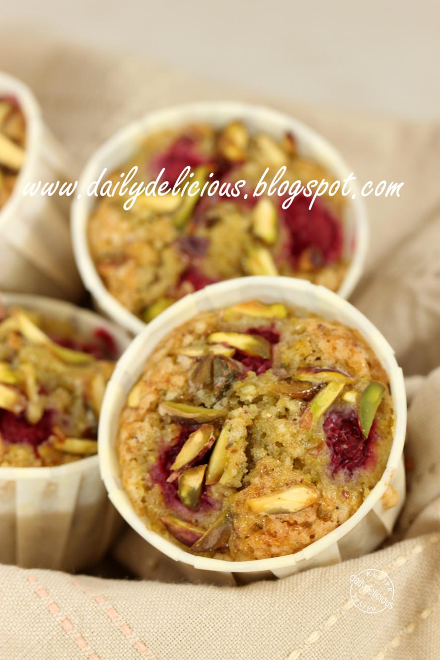 dailydelicious Raspberry Pistachio Tea Cake Short cut baking!
