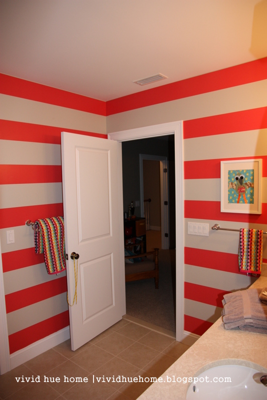 Vivid Hue Home: DIY Removable Wallpaper Bathroom