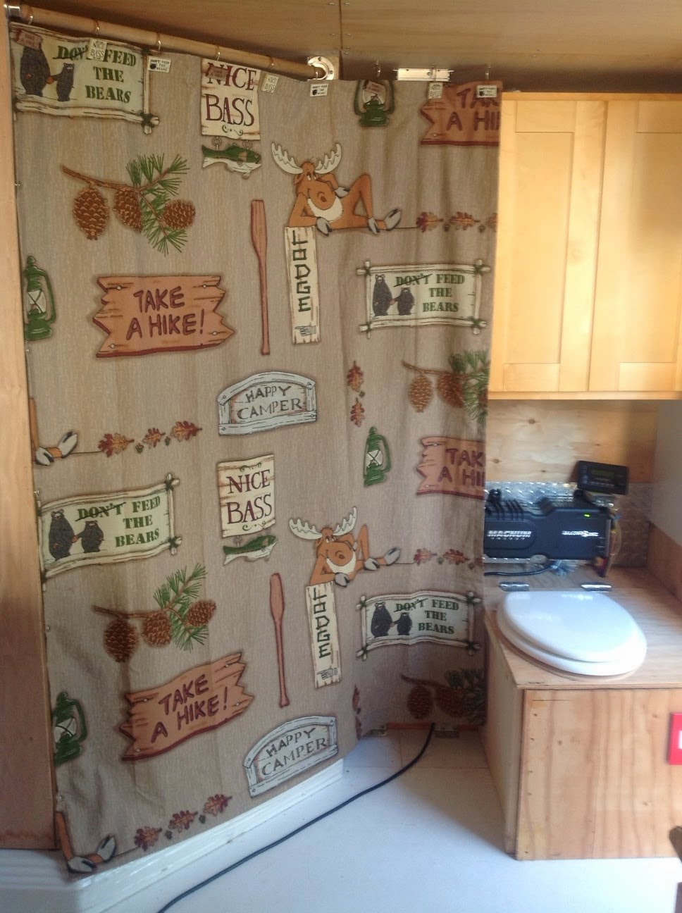 2013 Carmate 100 Solar Heated And Cooled Over The Top Cargo