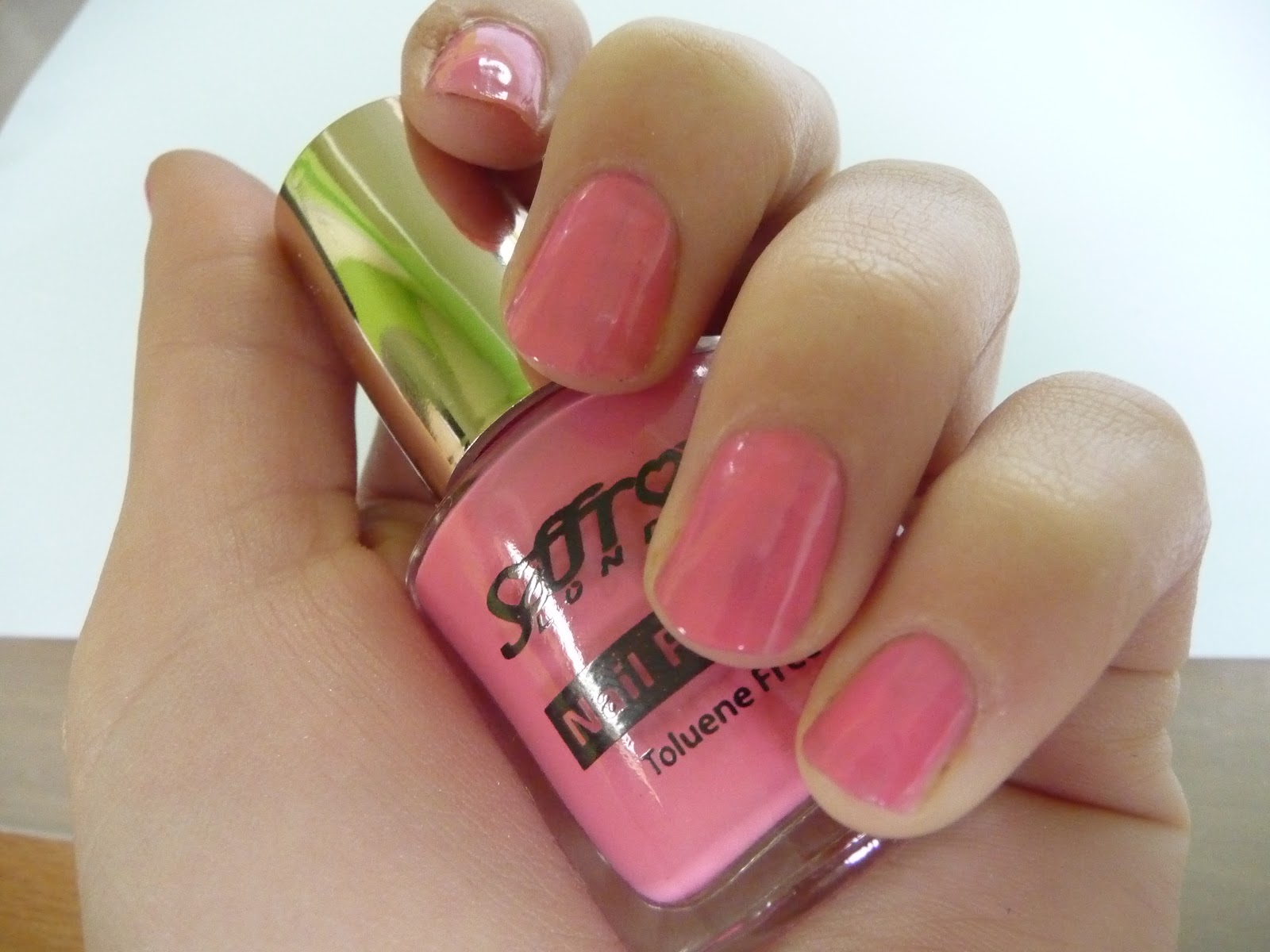 Saffron London Nail Polish Colour 59/60 Review missbeautygloss