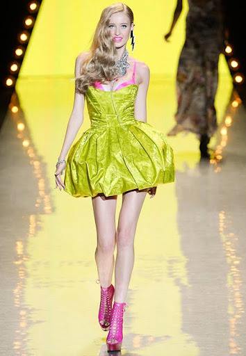 Къса рокля с пола балон от Betsey Johnson