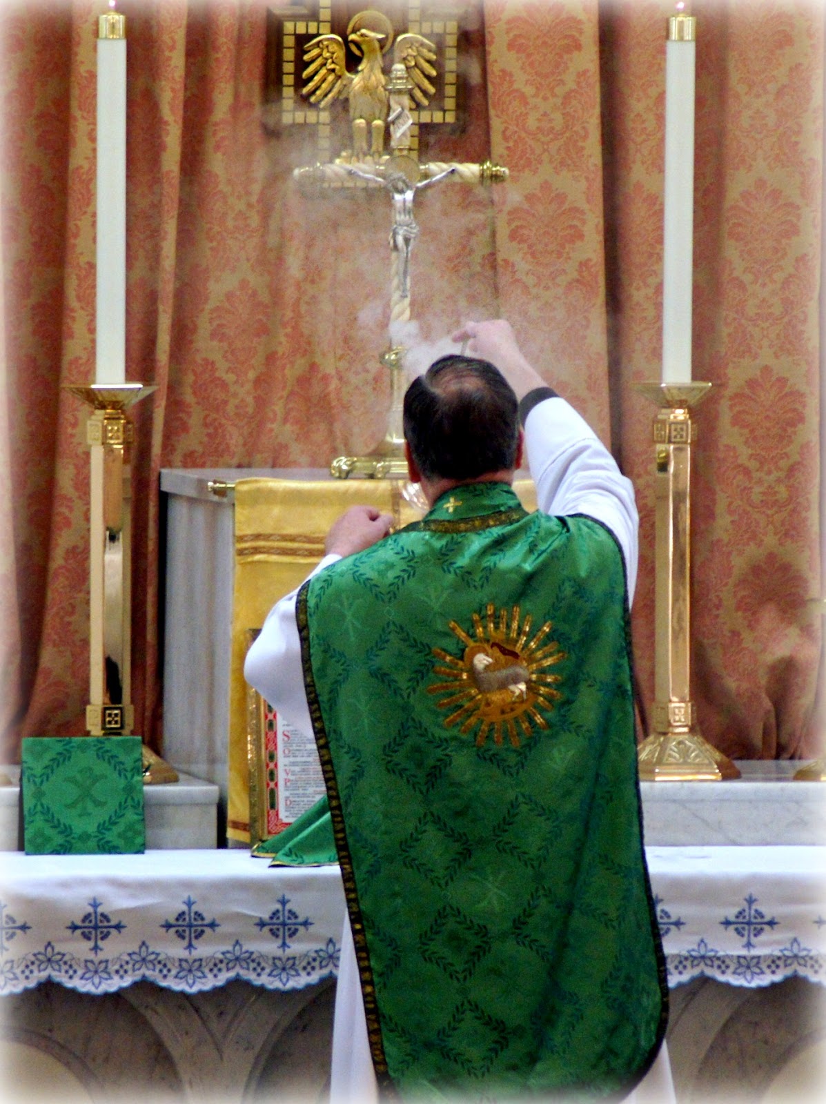 Latin High Mass...As It Unfolds Totus Tuus Family & Catholic Homeschool