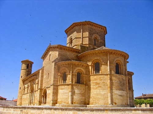 Foto de Iglesia de San Martín de Tours en Riotuerto, Cantabria