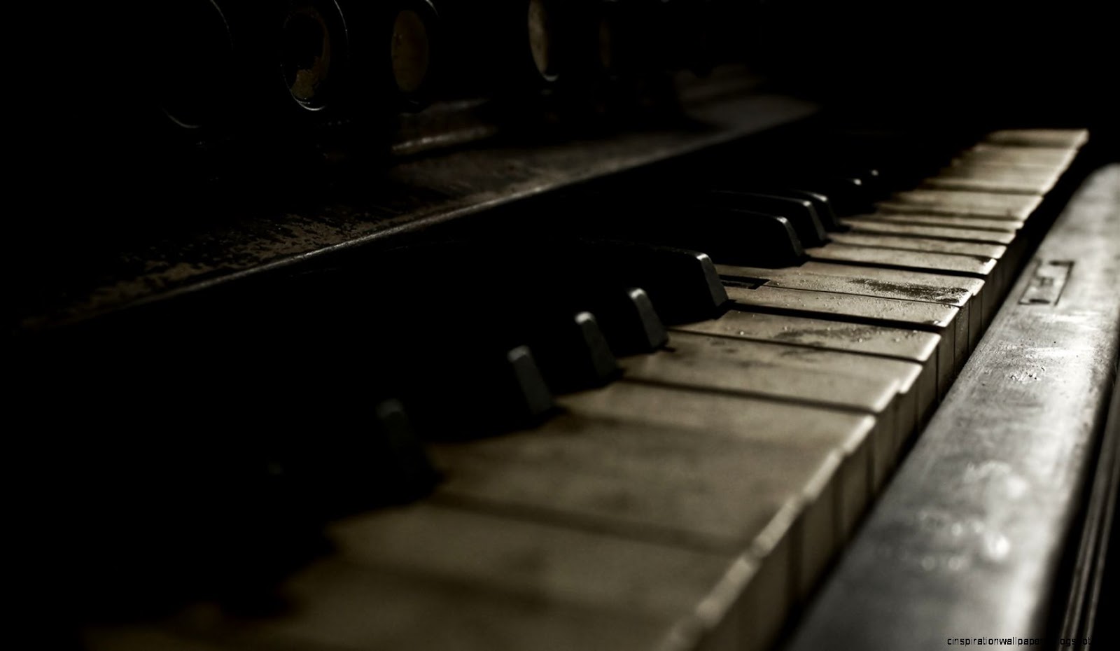 Vintage Piano Desktop Vintage Piano Desktop