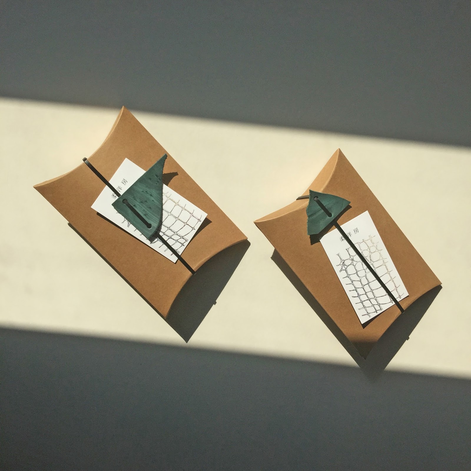 Supple House Blossom Coin Purse on Packaging of the World Creative