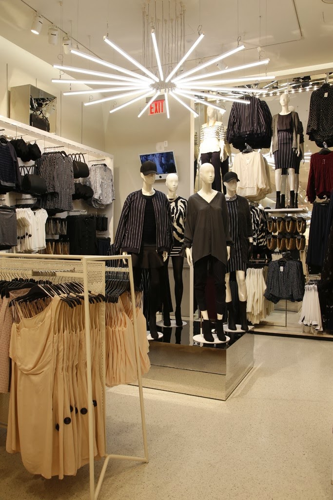 H&M HighTech Flagship Store in New York Times Square