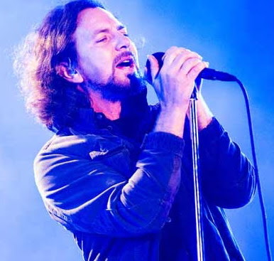 20120920-eddie-vedder-x600-1348234511.jpg