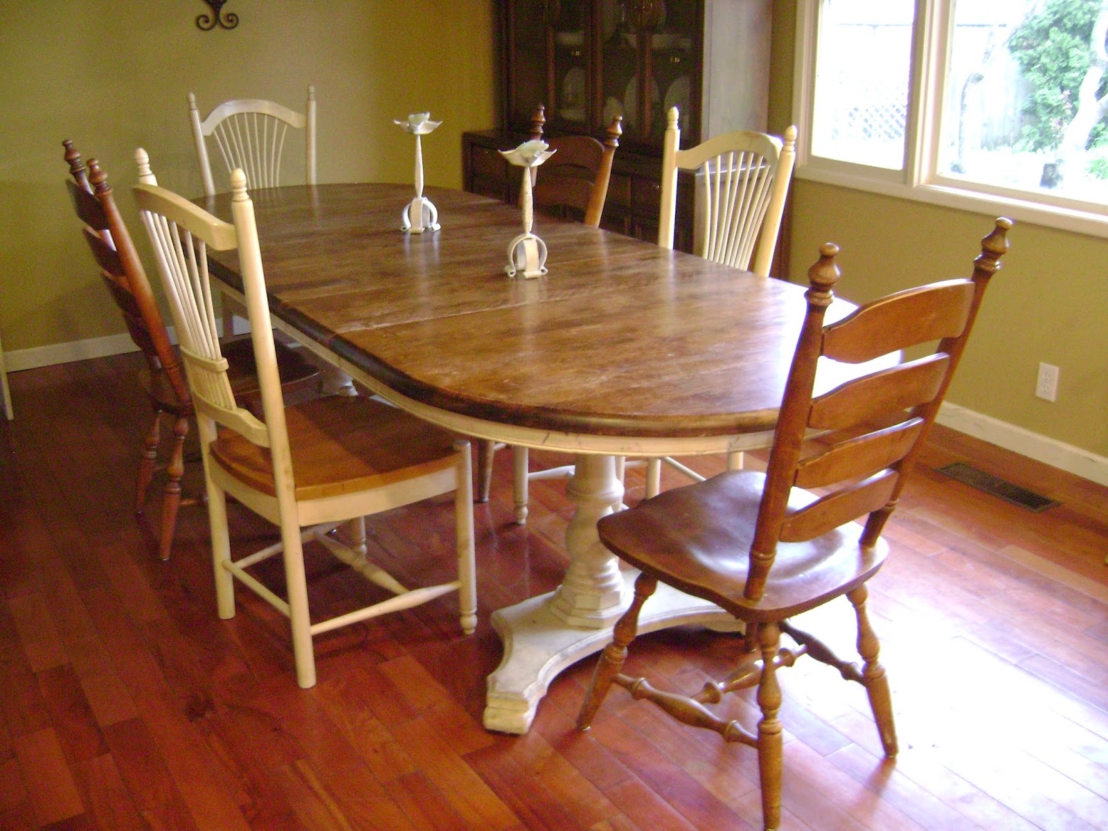 shelstring blog: Painting the Dining Room Table