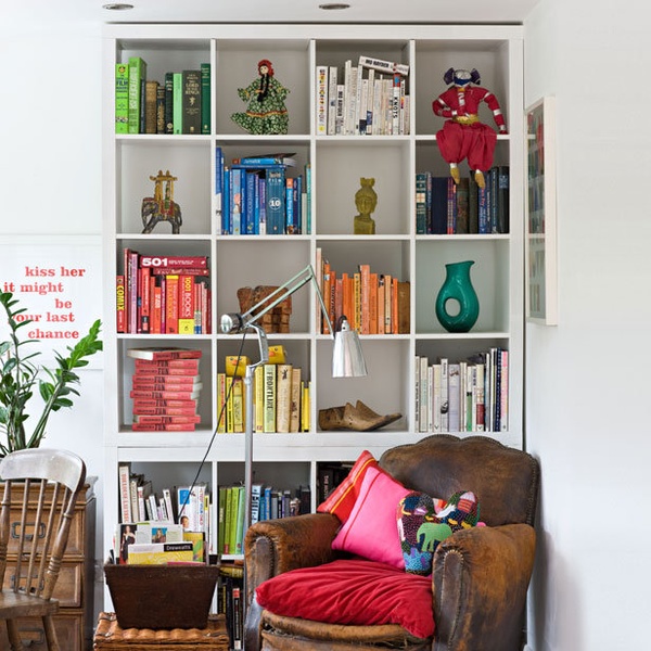 How To Colour Block Your Bookshelves Collective Gen