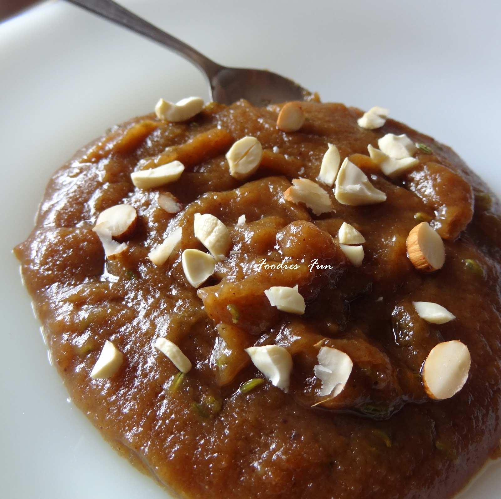 Foodies' Fun... Wheat Atta Sheera/ Wheat Atta Halwa