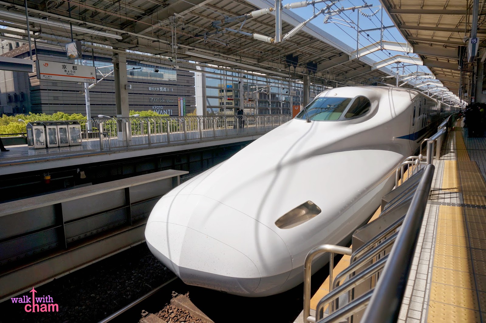 Walk with Cham Shinkansen going to TOKYO from KYOTO JAPAN