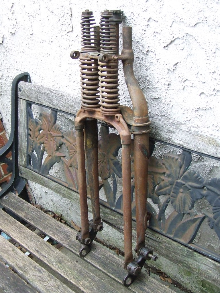 Knuckle Buster 1939 1948 Springer Fork
