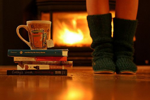 books-cup-fireplace-slippers-tea-Favim.com-309150.jpg