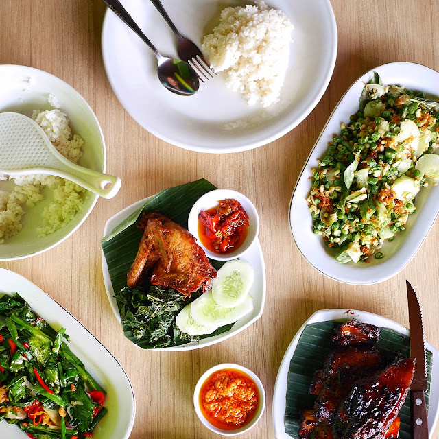 Ayam Geprek Istimewa Bogor | HeyTheresia - Indonesian Food & Travel Blogger