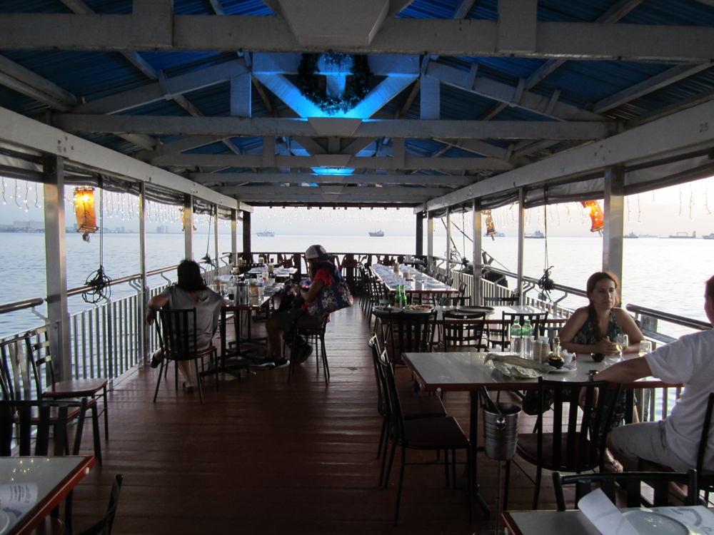 annie travel Floating Restaurant in Manila Bay