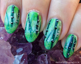 Nail Art based on the fight in the bamboo forest scene from House of Flying Daggers.