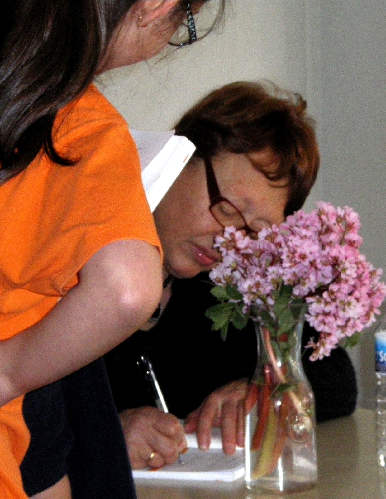 La Pajarita de Papel Recibimos a Elvira MENÉNDEZ, escritora.