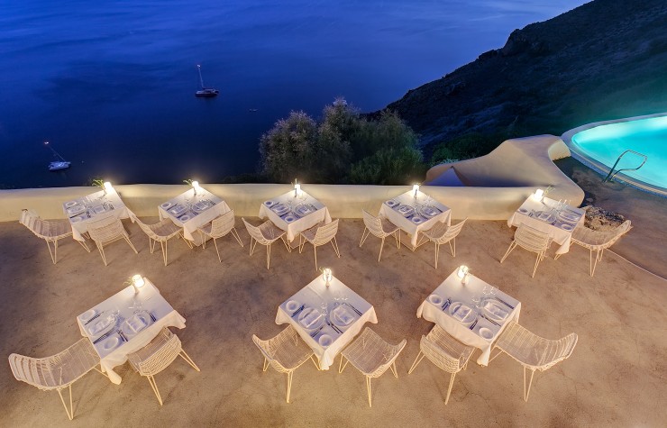 Mystique – a Tranquil Resort in Beautiful Santorini, Hellas (Greece) Mystique – a Tranquil Resort in Beautiful Santorini, Hellas (Greece)