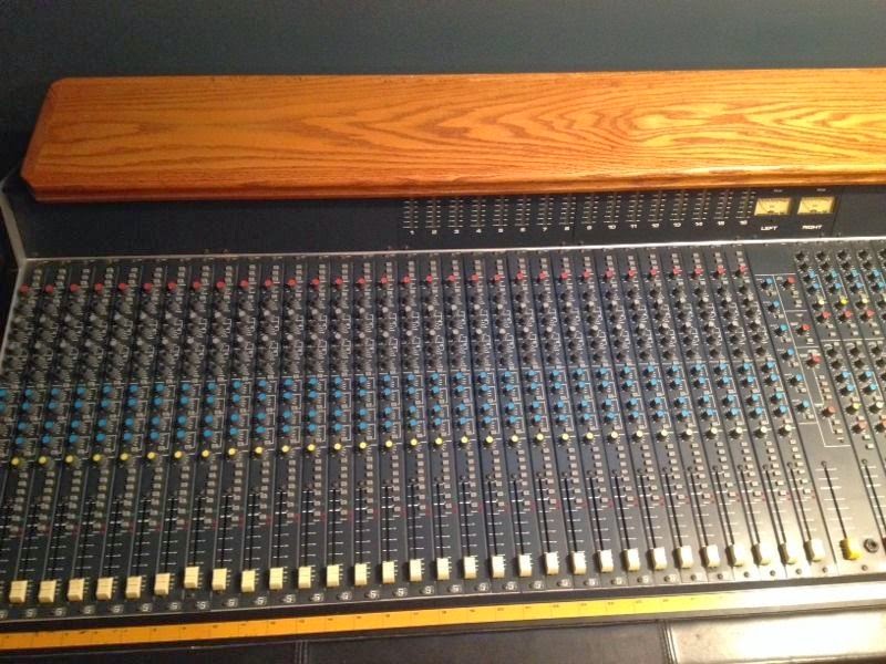 Adventures of Sound Tech Guy Recycling Older / Vintage Mixing Consoles