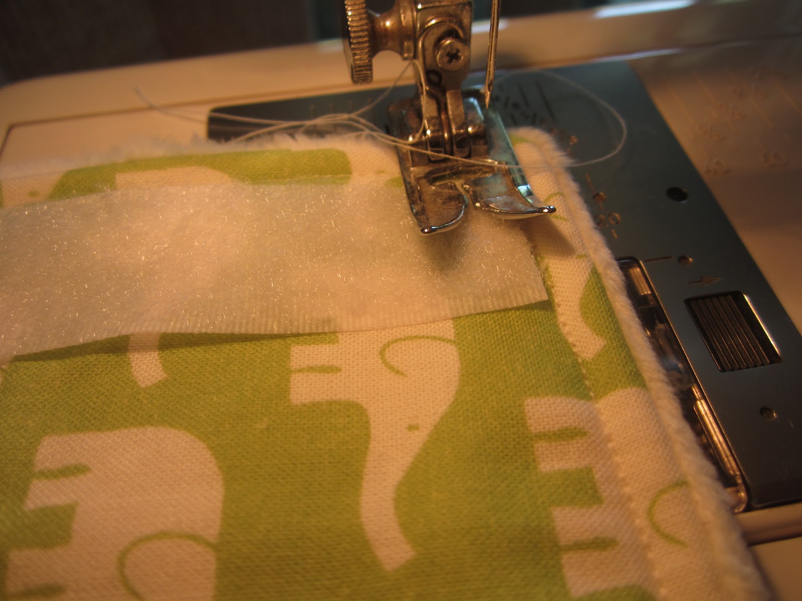 On Rainy Days in Hawaii TUTORIAL Reversible Car Seat Strap Covers