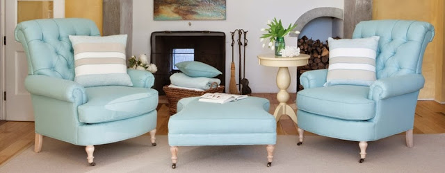 Cottage living room sofas