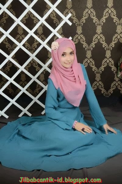 Doi pas lepas jilbab, cantik mana ya yg berjilbab atau pas lepas