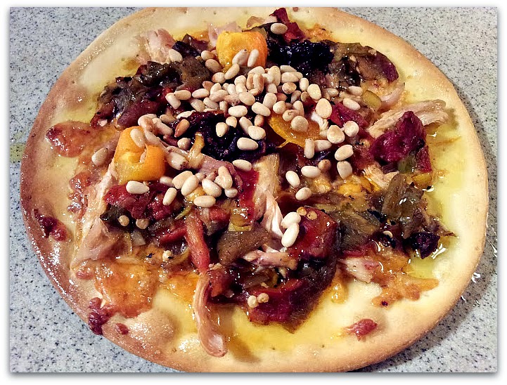 red or green? Pizza with Green Chile, Chicken & Cheese (gluten free)