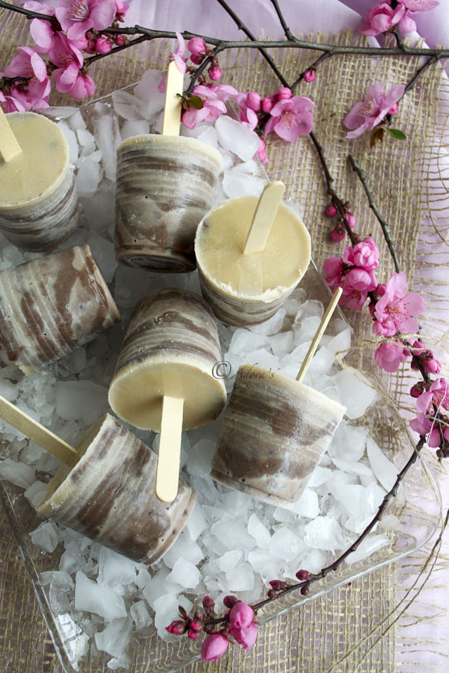 Adora's Box RED BEAN SWIRL ICE LOLLIES