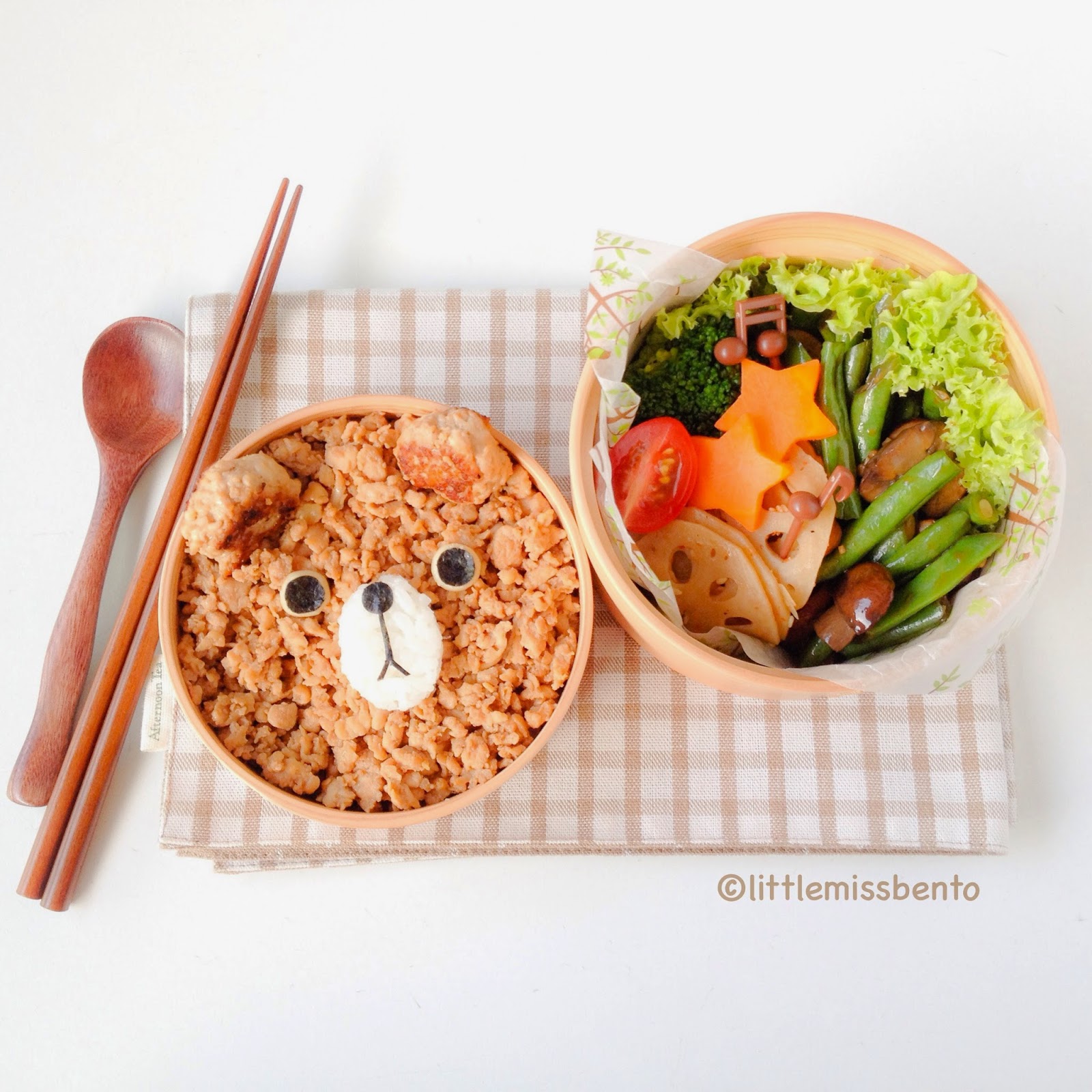 Bear Bento くまさんのキャラ弁 そぼろ Little Miss Bento