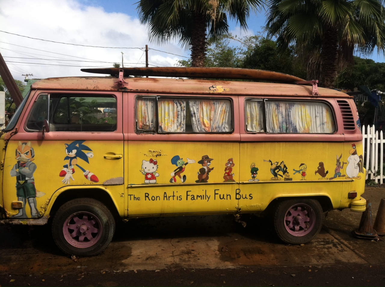 The ANIMATORIUM: A Crazy Cartoon Bus