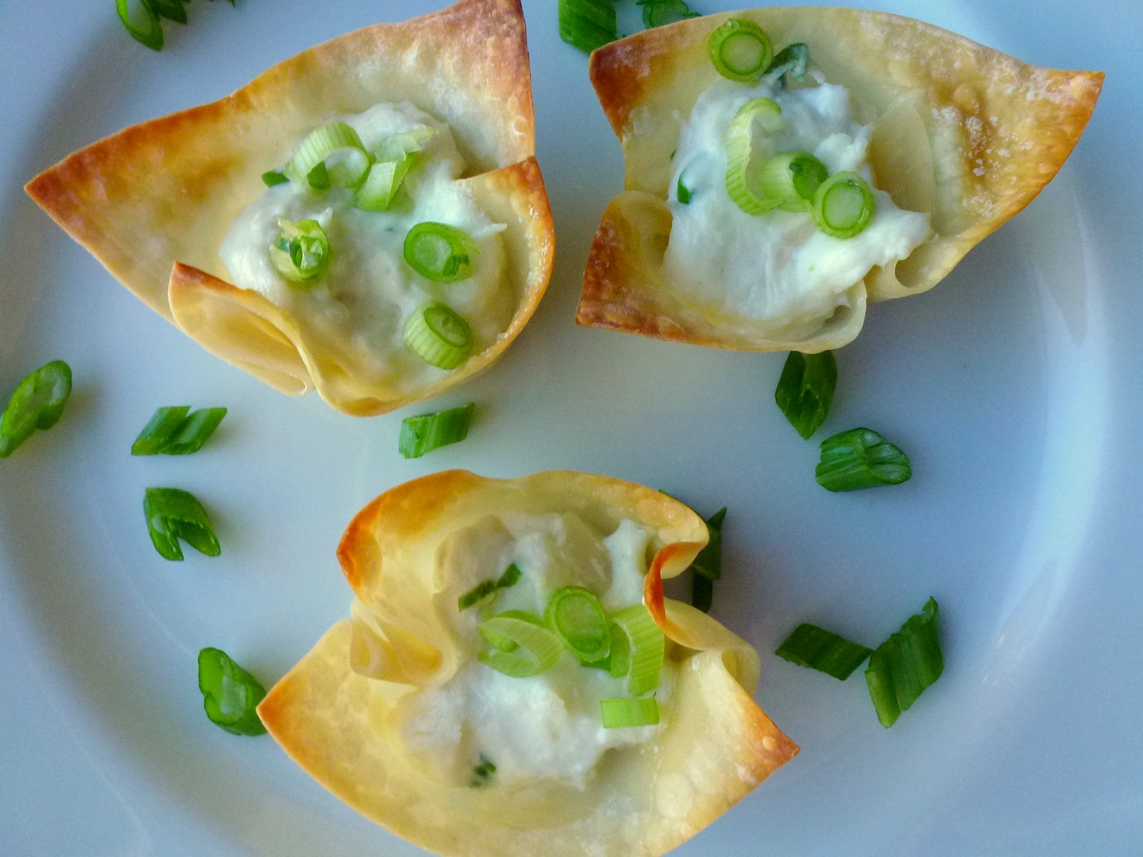 Hardly Housewives Baked Crab Rangoon Cups