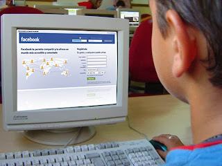 Facebook restricciones privacidad adolescentes 