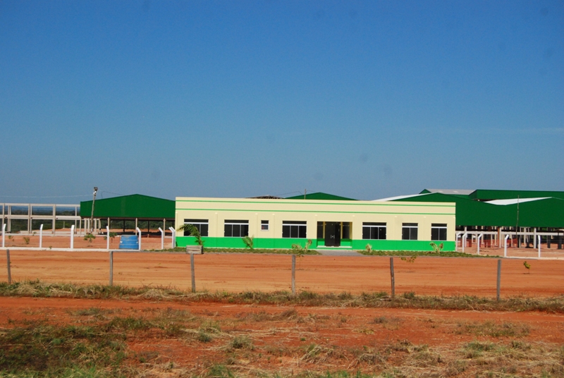 Obras estão paralisadas já há muito tempo e as instalações existentes foram vendidas para o grupo JBS