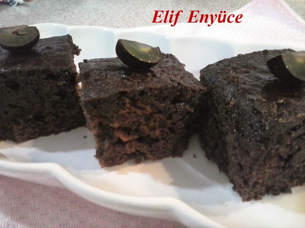 evde ne varsa ) ıslak kek (türk kahvesi sosuyla)