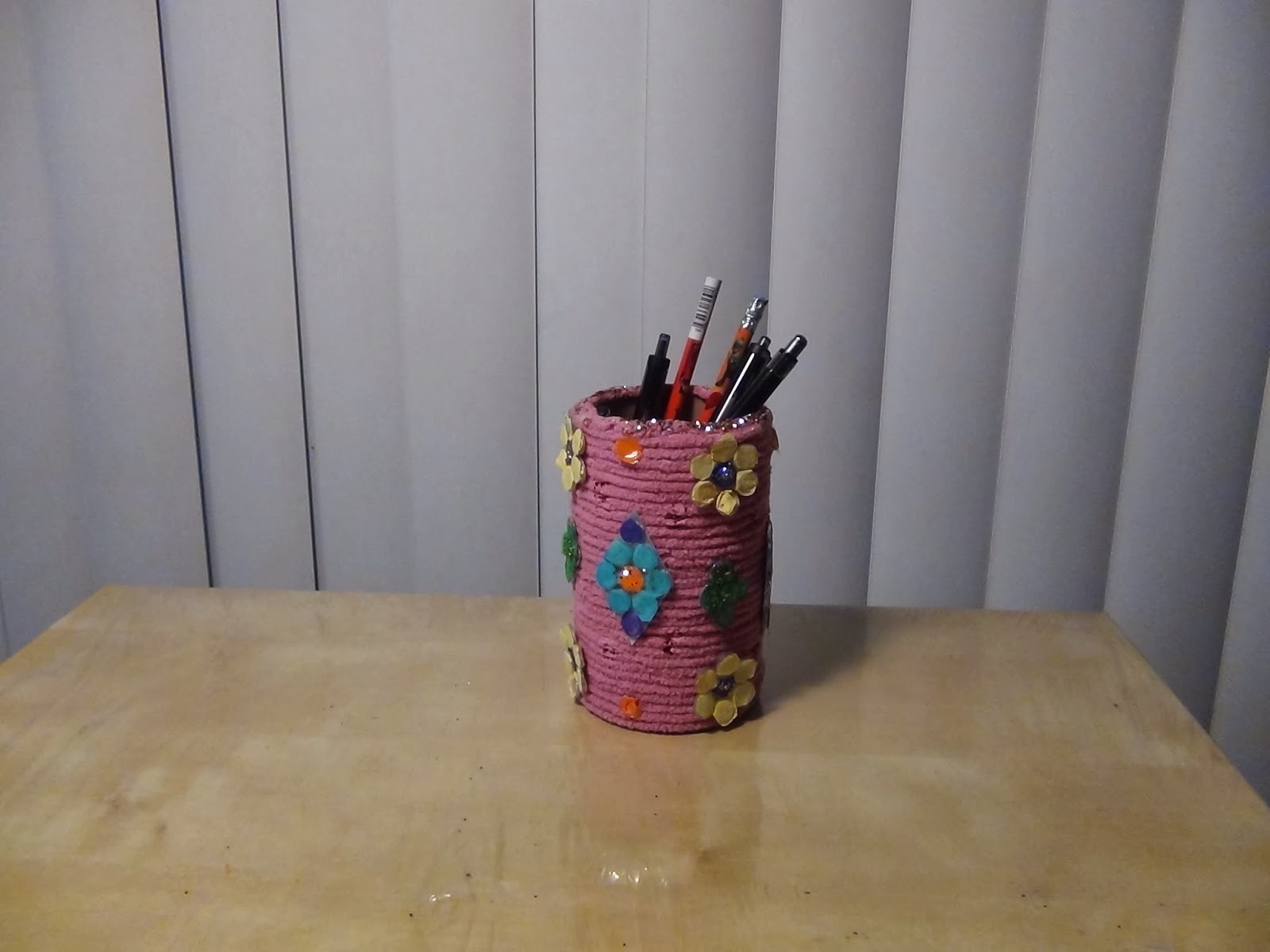 Creative DIY crafts diy pen stand