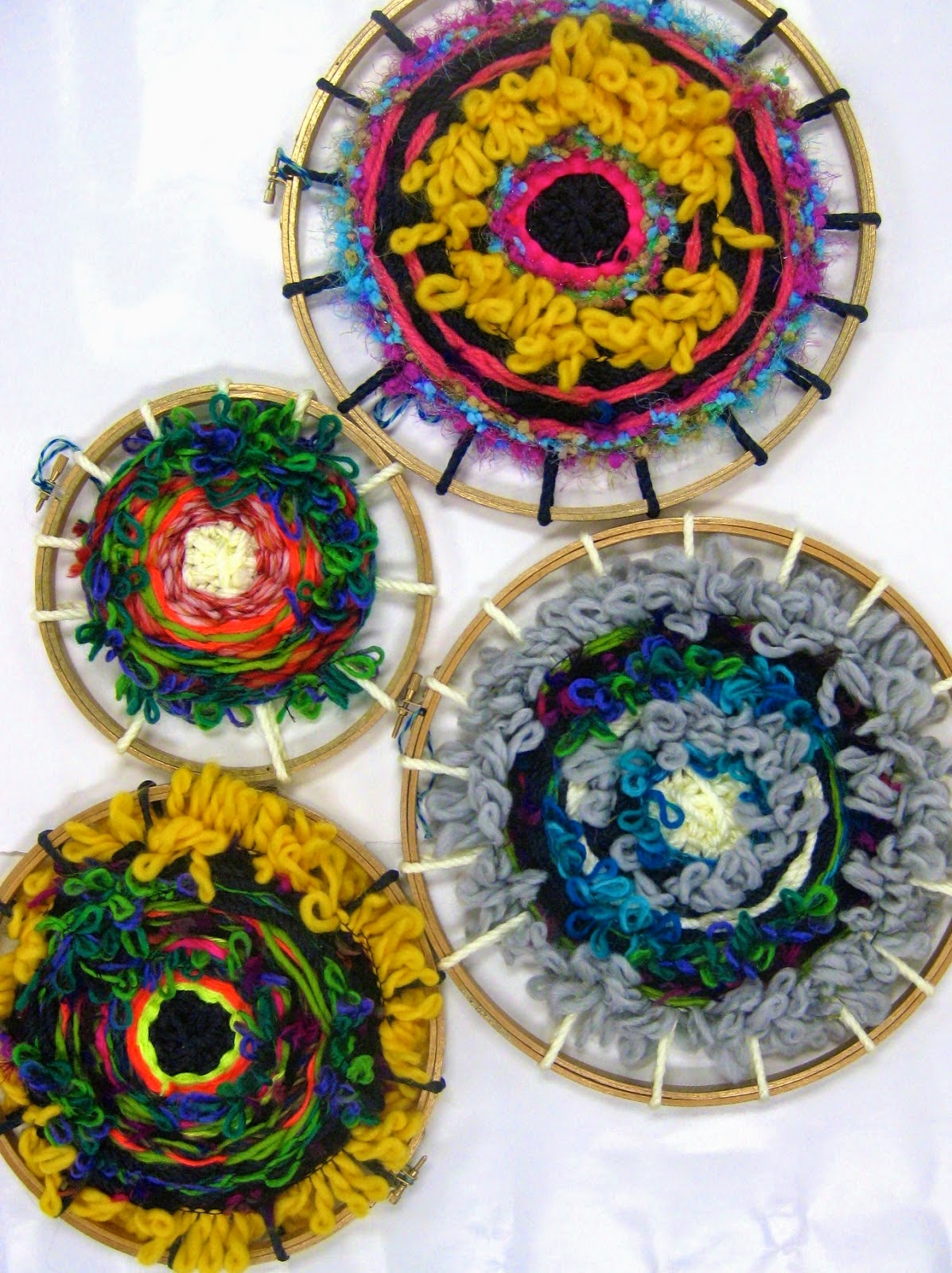 Cassie Stephens In the Art Room CD and Embroidery Hoop Loom Weaving