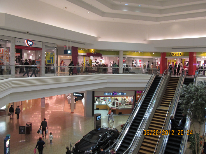 Trip to the Mall Woodfield Mall (Schaumburg, IL)
