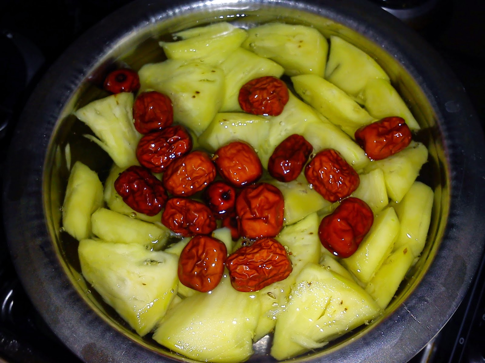 Cooking Pleasure Dried Longan Pineapple Soup