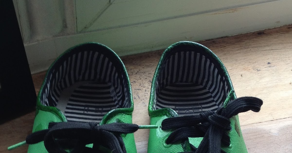 Scary Stories minecraft creeper shoes D