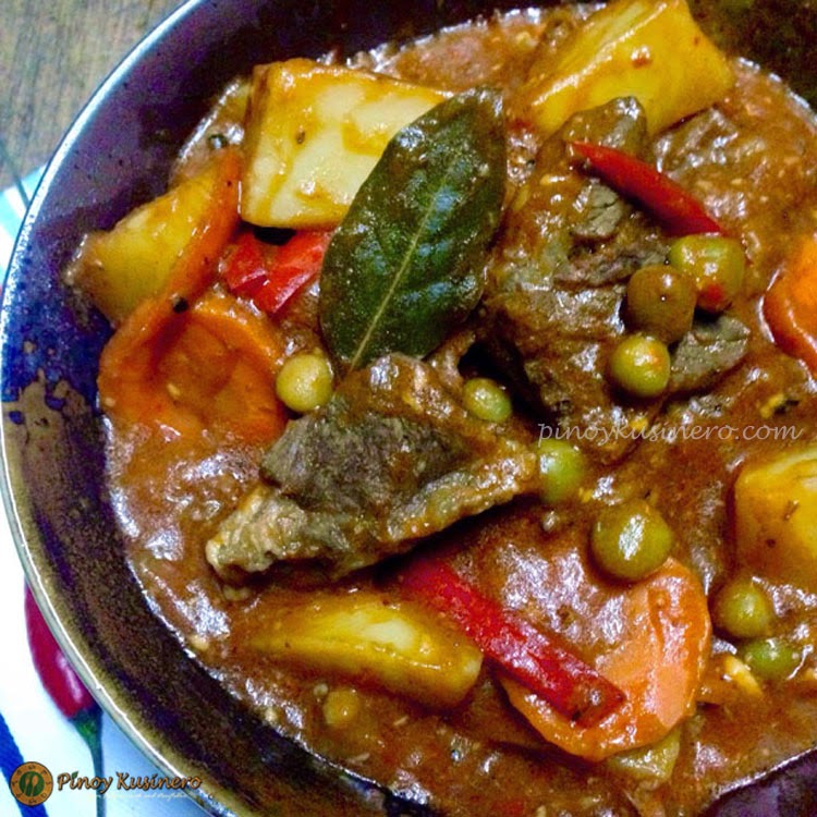 Beef Caldereta/ Kalderetang Baka (Spicy Beef Stew) | Pinoy Kusinero